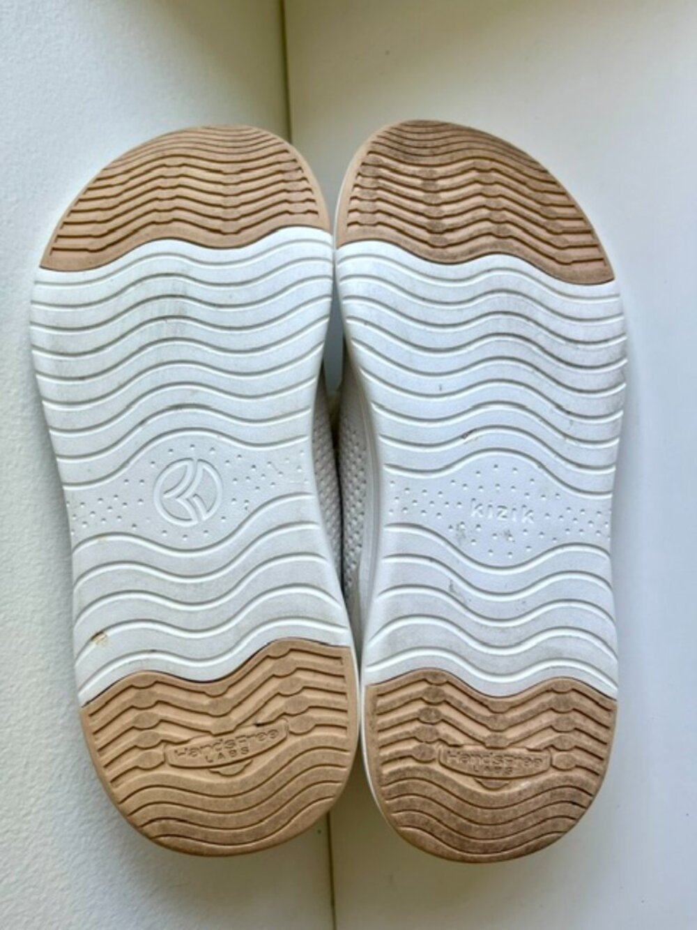 Kizik Lima Sneaker in White Creme | Size 8.5 - Picture 6 of 6